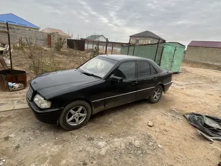 Mercedes-Benz C 220 1994 года за 1 900 000 тг. в Жезказган – фото 2