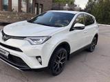Toyota RAV4 2018 годаfor12 000 000 тг. в Жезказган – фото 4