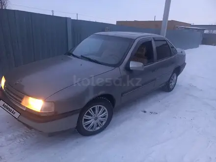 Opel Vectra 1992 года за 700 000 тг. в Семей – фото 2