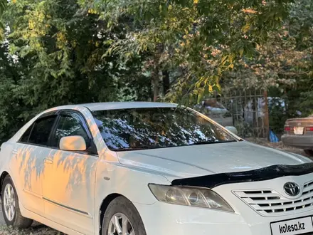 Toyota Camry 2007 года за 4 100 000 тг. в Семей