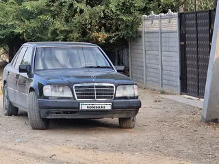 Mercedes-Benz E 320