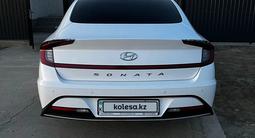 Hyundai Sonata 2023 года за 12 900 000 тг. в Атырау – фото 4