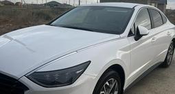 Hyundai Sonata 2023 года за 12 900 000 тг. в Атырау – фото 2