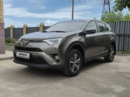 Toyota RAV4 2016 года за 9 800 000 тг. в Астана – фото 2
