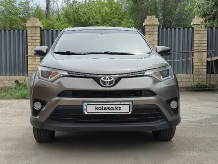 Toyota RAV4 2016 года за 9 800 000 тг. в Астана – фото 3