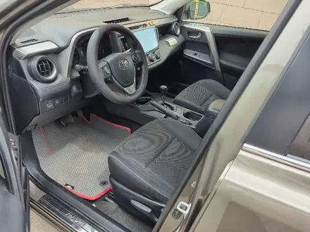 Toyota RAV4 2016 года за 9 800 000 тг. в Астана – фото 8
