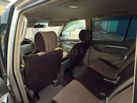 Toyota Land Cruiser Prado 2007 года за 9 000 000 тг. в Атырау – фото 12