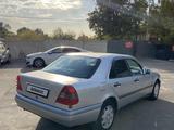 Mercedes-Benz C 180 1994 года за 1 150 000 тг. в Алматы – фото 3