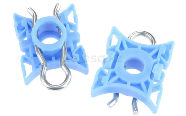 Направляющие каретки ползунки стеклоподъемник. BMW E32 E34 E36 за 1 000 тг. в Алматы