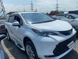 Toyota Sienna 2023 года за 15 489 900 тг. в Алматы – фото 4