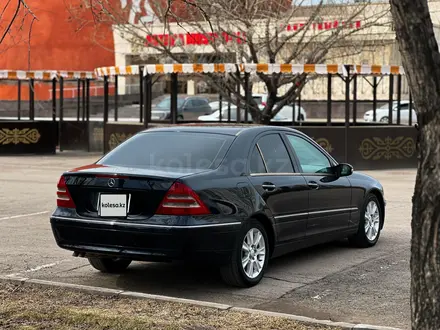 Mercedes-Benz C 200 2000 года за 3 700 000 тг. в Астана – фото 14