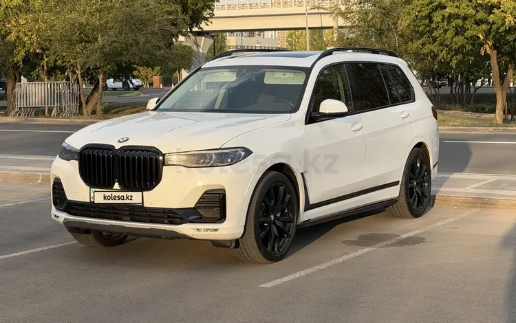 BMW X7 2019 года за 29 000 000 тг. в Астана