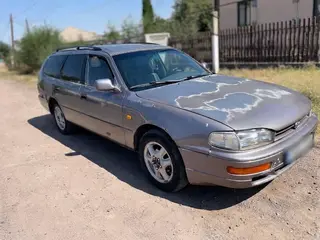 Toyota Camry, 1995