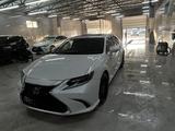 Lexus ES 300h 2013 годаfor8 700 000 тг. в Жанаозен