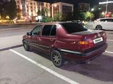 Volkswagen Vento 1993 года за 1 000 000 тг. в Астана – фото 2