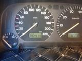 Volkswagen Vento 1993 года за 1 000 000 тг. в Астана – фото 4
