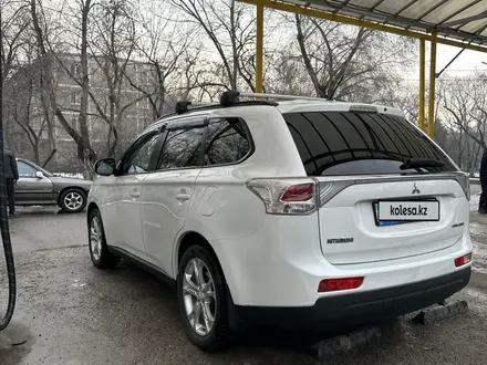 Mitsubishi Outlander 2013 года за 8 200 000 тг. в Алматы – фото 5