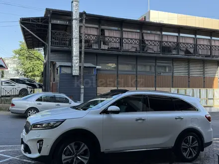 Kia Sorento 2019 года за 13 500 000 тг. в Шымкент – фото 3