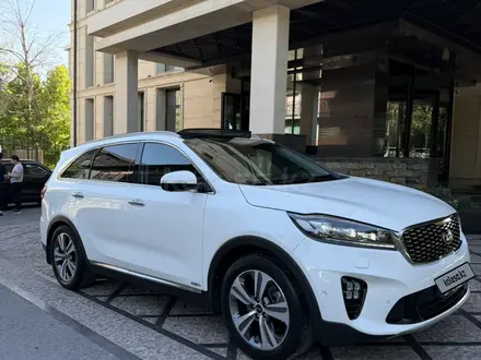 Kia Sorento 2019 года за 13 500 000 тг. в Шымкент – фото 4