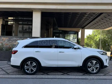 Kia Sorento 2019 года за 13 500 000 тг. в Шымкент – фото 5