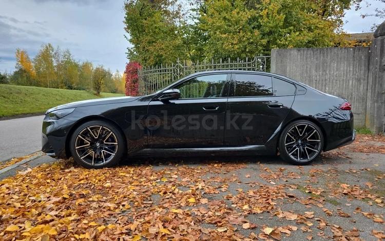 BMW M5 — миниатюра 4