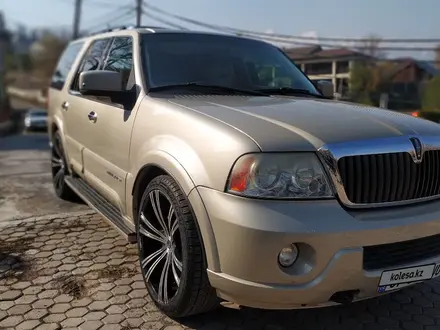 Lincoln Navigator 2005 года за 8 000 000 тг. в Алматы – фото 2