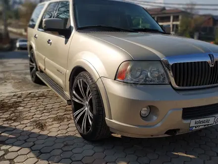 Lincoln Navigator 2005 года за 8 000 000 тг. в Алматы – фото 3