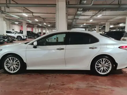 Toyota Camry 2019 года за 15 200 000 тг. в Астана – фото 9