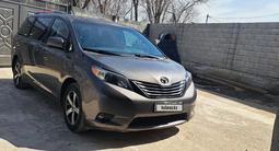 Toyota Sienna 2013 годаfor13 300 000 тг. в Алматы