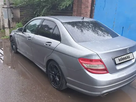 Mercedes-Benz C 230 2008 года за 4 500 000 тг. в Астана – фото 2