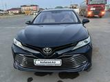 Toyota Camry 2019 года за 16 500 000 тг. в Атырау