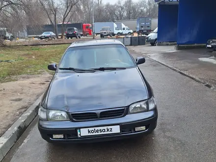 Toyota Carina E 1994 года за 2 000 000 тг. в Алматы