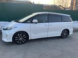 Toyota Estima 2013 года за 8 800 000 тг. в Астана