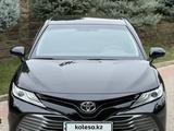 Toyota Camry 2019 года за 13 800 000 тг. в Алматы – фото 5