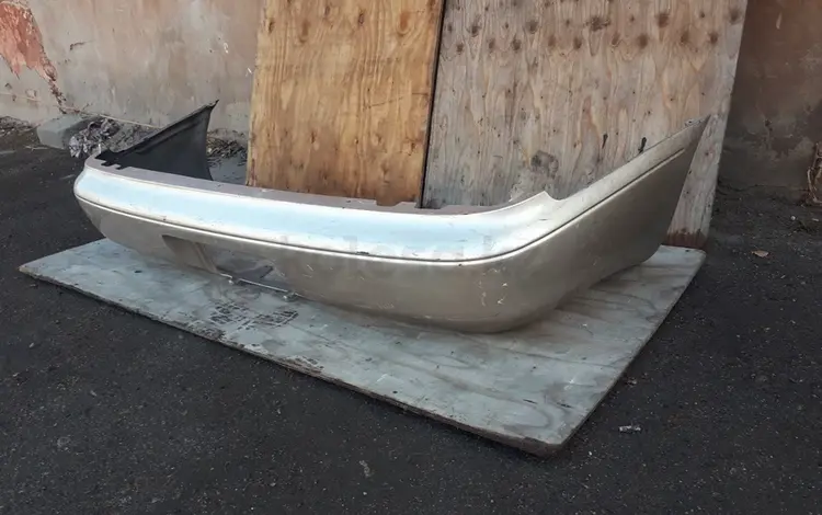 На TOYOTA COROLLA 107, SPRINTER 100 БАМПЕР ЗАДНИЙ за 35 000 тг. в Алматы