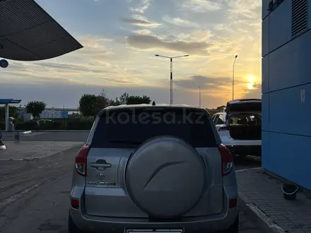 Toyota RAV4 2007 года за 5 600 000 тг. в Астана – фото 3