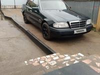 Mercedes-Benz C 180 1996 года за 2 000 000 тг. в Кокшетау