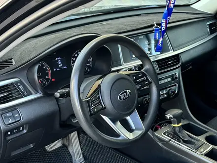 Kia Optima 2019 года за 6 000 000 тг. в Актау – фото 10