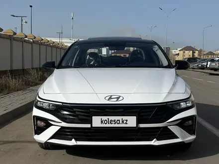 Hyundai Elantra 2023 года за 9 000 000 тг. в Астана