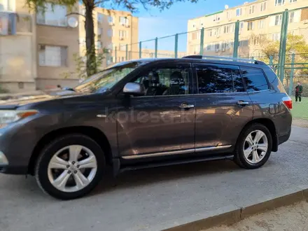 Toyota Highlander 2013 года за 16 500 000 тг. в Актау – фото 4