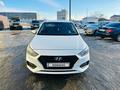 Hyundai Solaris 2018 годаfor6 000 000 тг. в Актобе – фото 2