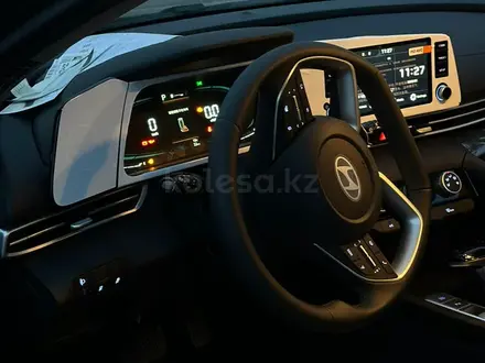 Hyundai Elantra 2024 года за 8 900 000 тг. в Шымкент – фото 7