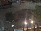 Mazda 323 1993 года за 1 100 000 тг. в Актобе – фото 2