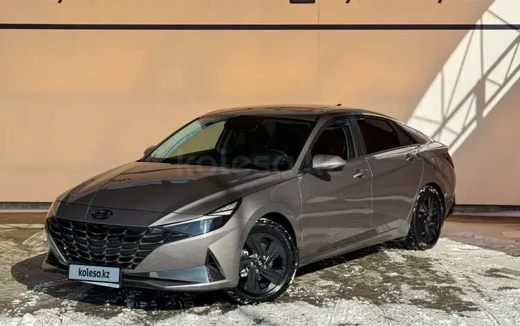 Hyundai Elantra 2023 года за 9 900 000 тг. в Атырау