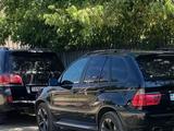 BMW X5 2004 года за 8 500 000 тг. в Жезказган – фото 2