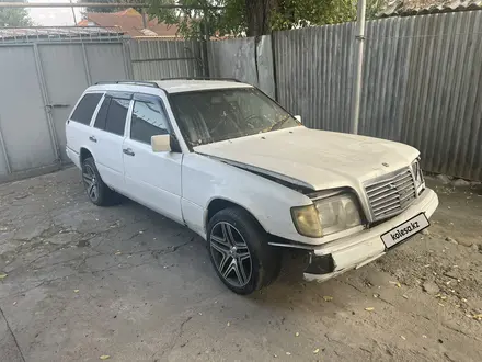 Mercedes-Benz E 200 1993 года за 1 250 000 тг. в Алматы – фото 5