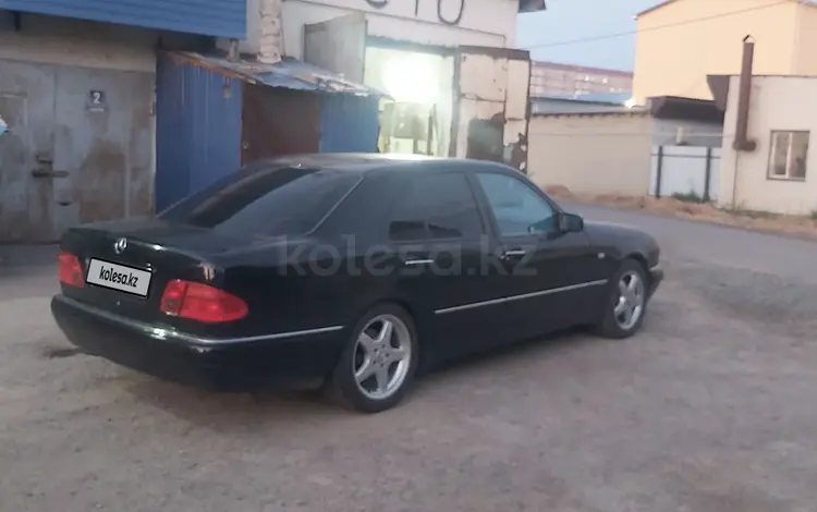 Mercedes-Benz E 320 1998 года за 3 500 000 тг. в Атырау