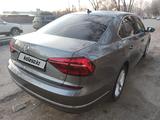 Volkswagen Passat 2017 года за 7 300 000 тг. в Алматы – фото 3