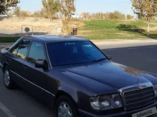 Mercedes-Benz E-Class, 1992