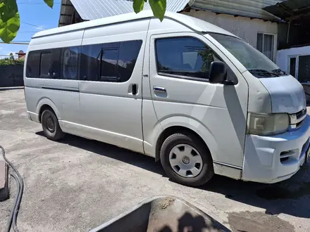 Toyota Hiace 2008 года за 6 000 000 тг. в Есик